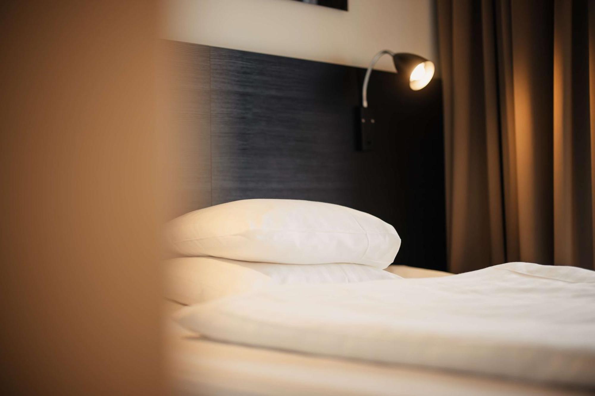 Single Room,1590370670:JPEG
